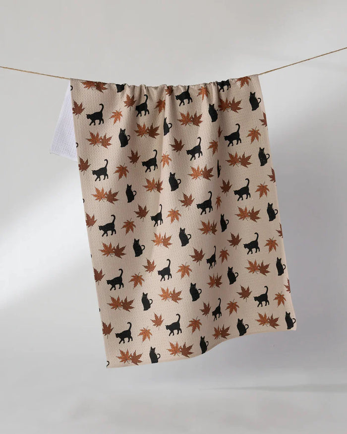 Geometry Kitchen Tea Towel: Salem Woods