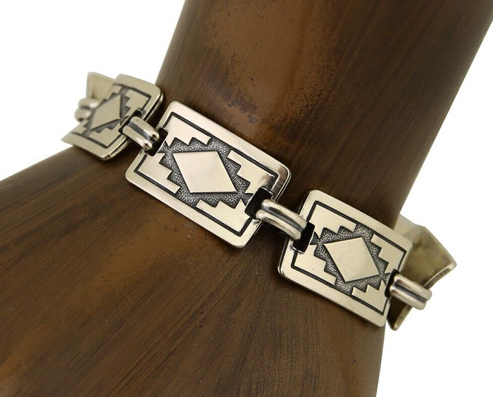 Navajo Hamdmade Link Bracelet 925 Silver Native American Artist C.80's