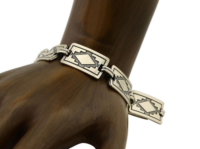 Navajo Hamdmade Link Bracelet 925 Silver Native American Artist C.80's