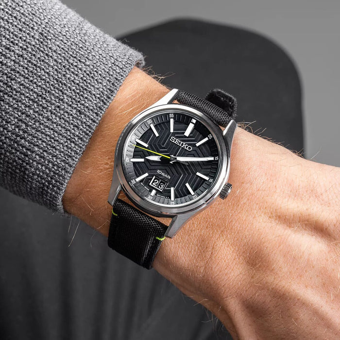 SEIKO Big Date Quartz Black Dial Men's Watch SUR517P1
