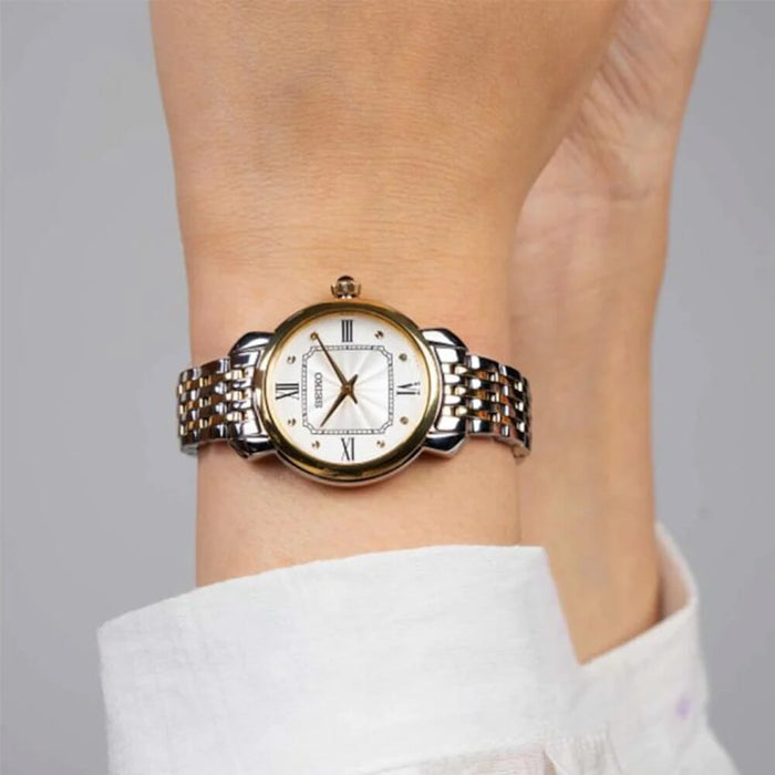 Seiko Classic Silver-tone Dial Ladies Watch SUR498P1