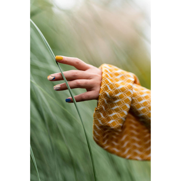 Tangerine Garden Press-On Nails | Citrus Botanical Nail Art with Tangerine & Navy | Reusable