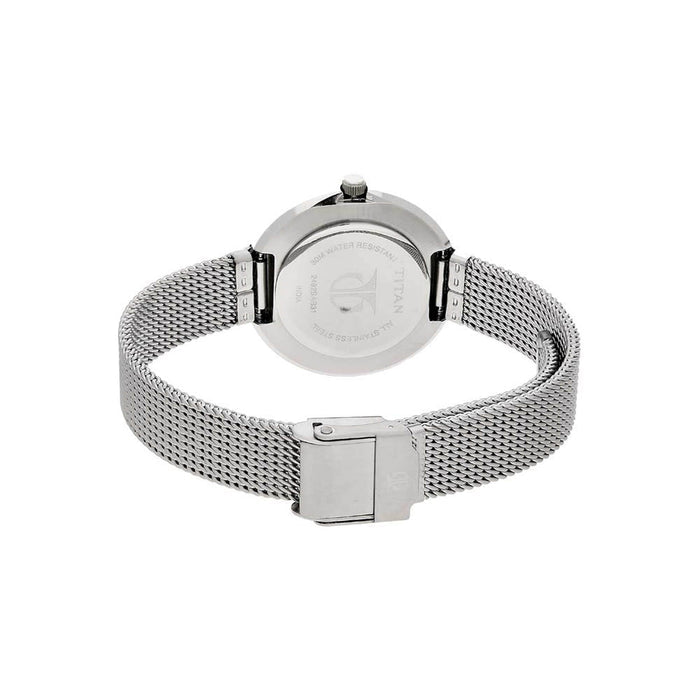 Titan Black Dial Analog Watch 2482SM02