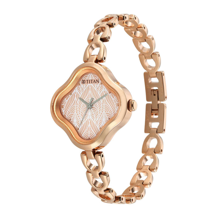 Titan Karishma Rose Gold Analog Metal Strap Watch for Women 2701WM01