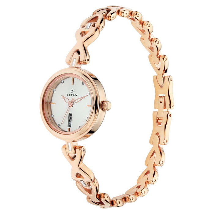 Titan Women Metal Karishma Analog Silver Dial Watch-Nm2601Wm01 / Nl2601Wm01/Nr2601Wm01, Band Color-Rose Gold
