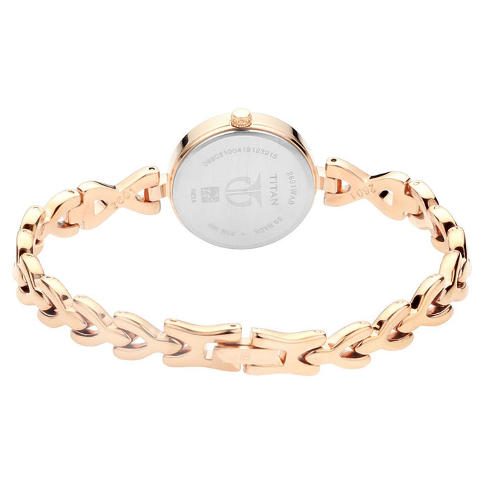 Titan Women Metal Karishma Analog Silver Dial Watch-Nm2601Wm01 / Nl2601Wm01/Nr2601Wm01, Band Color-Rose Gold